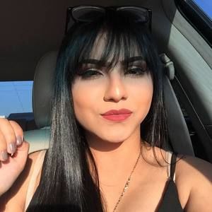 Meet your Posher, Vanessa